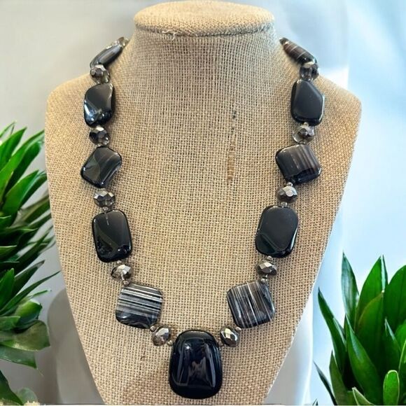 Handcrafted Black Banded Genuine Agate & Marble Agate Necklace 18” - Picture 2 of 8